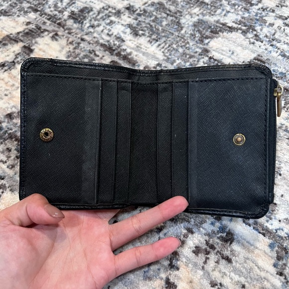 Fossil Jori Bifold Black Leather Wallet - Picture 5 of 6